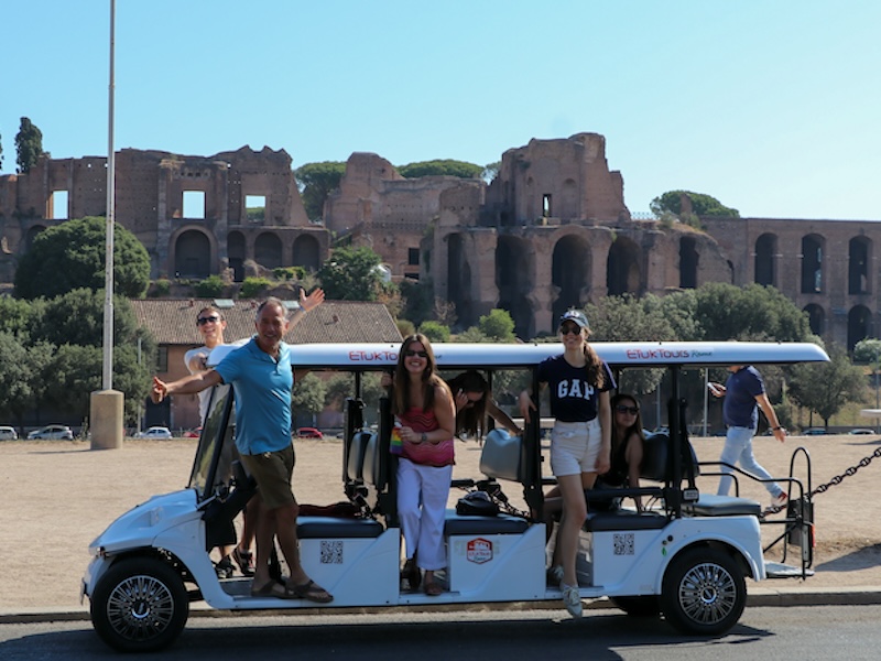 3-Hour Scenic Golf Cart Tour of Rome in a Small Group