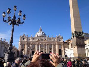 easter-in-rome-st-peters-basilica-the-roman-guy