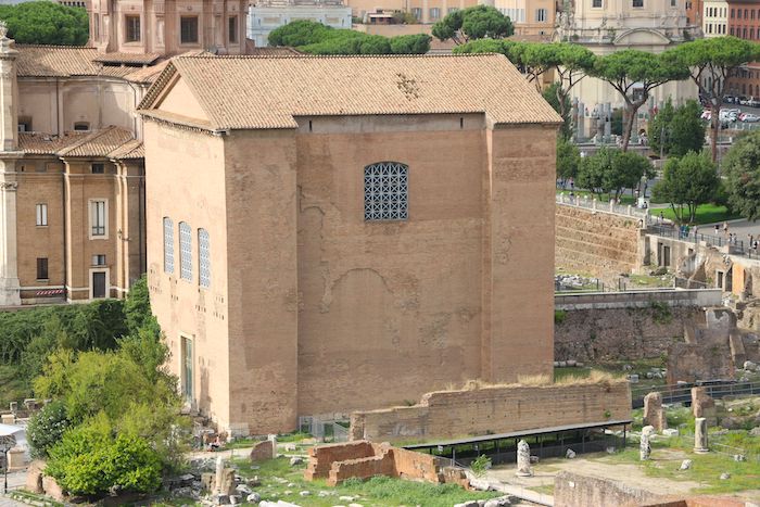 roman senate house