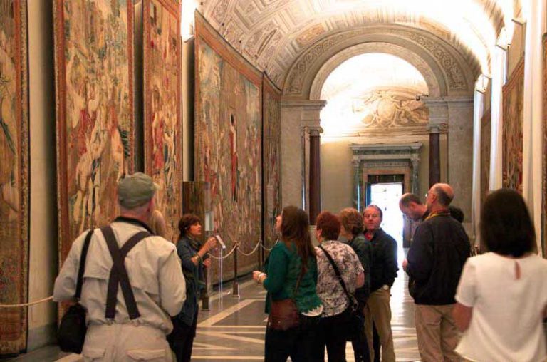 Ultimate Guide to the Vatican Gallery of Tapestries The Roman Guy