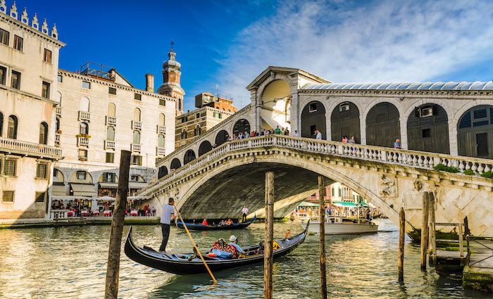 rialto bridge - how to see Venice in a day