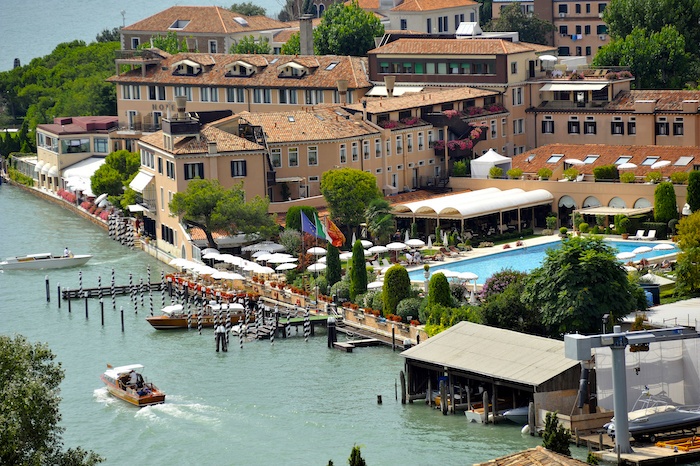 Venice pool
