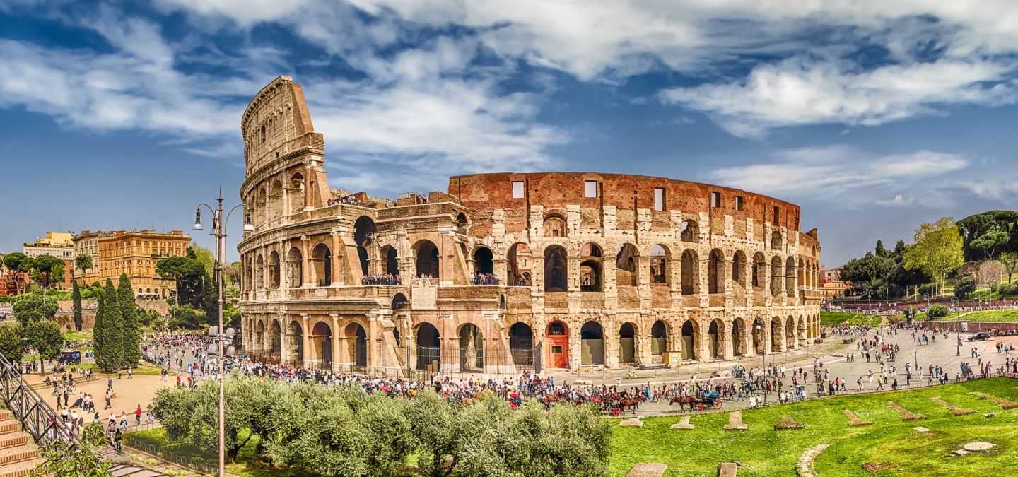 rome colosseum tourist twitter