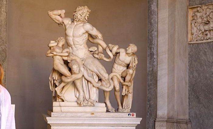 laocoon and his sons sculpture