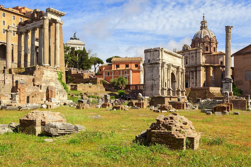 Privileged Entrance Colosseum Tour with Roman Forum & Palatine Hill