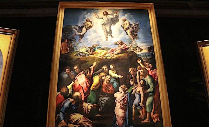 Transfiguration (Raphael) must-see at Vatican Pinacoteca