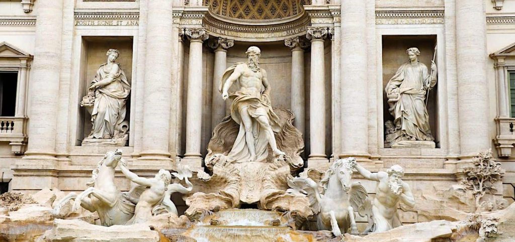 the roman guy trevi fountain