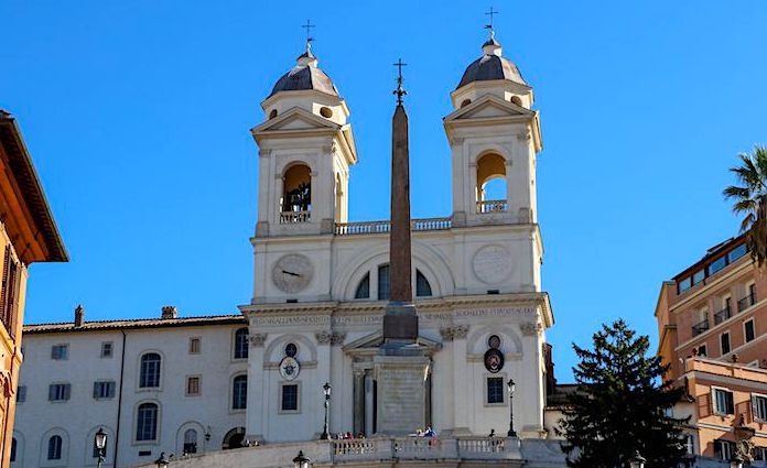 the roman guy spanish steps